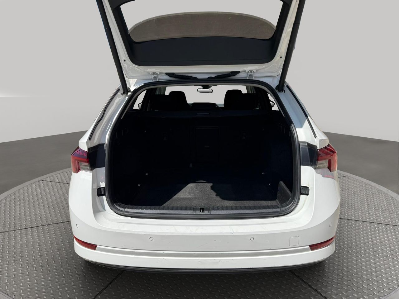 Skoda Octavia Combi 2.0 TDI 110kW(150CV) DSG Ambition - Foto 2