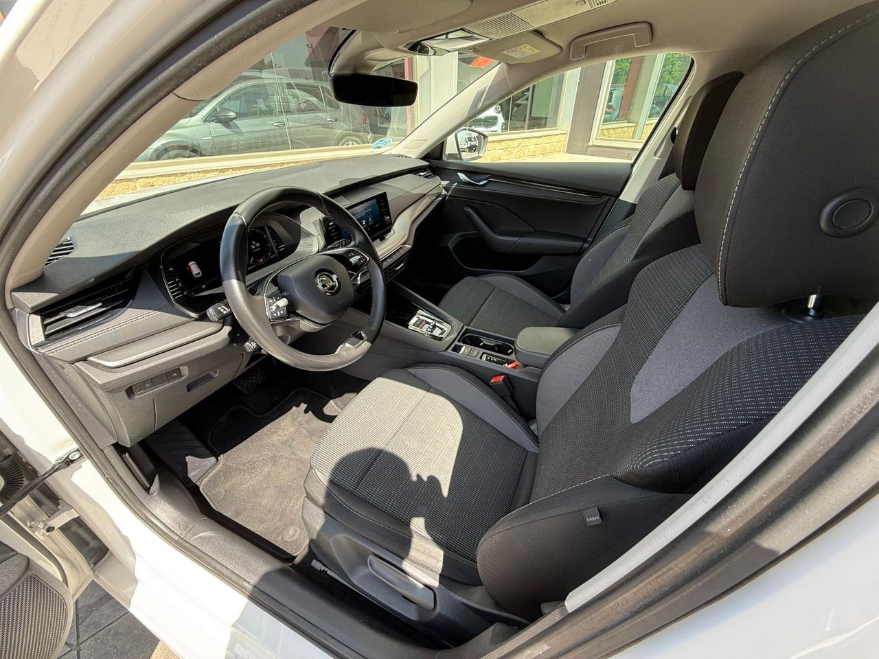 Skoda Octavia Combi 2.0 TDI 110kW(150CV) DSG Ambition - Foto 2