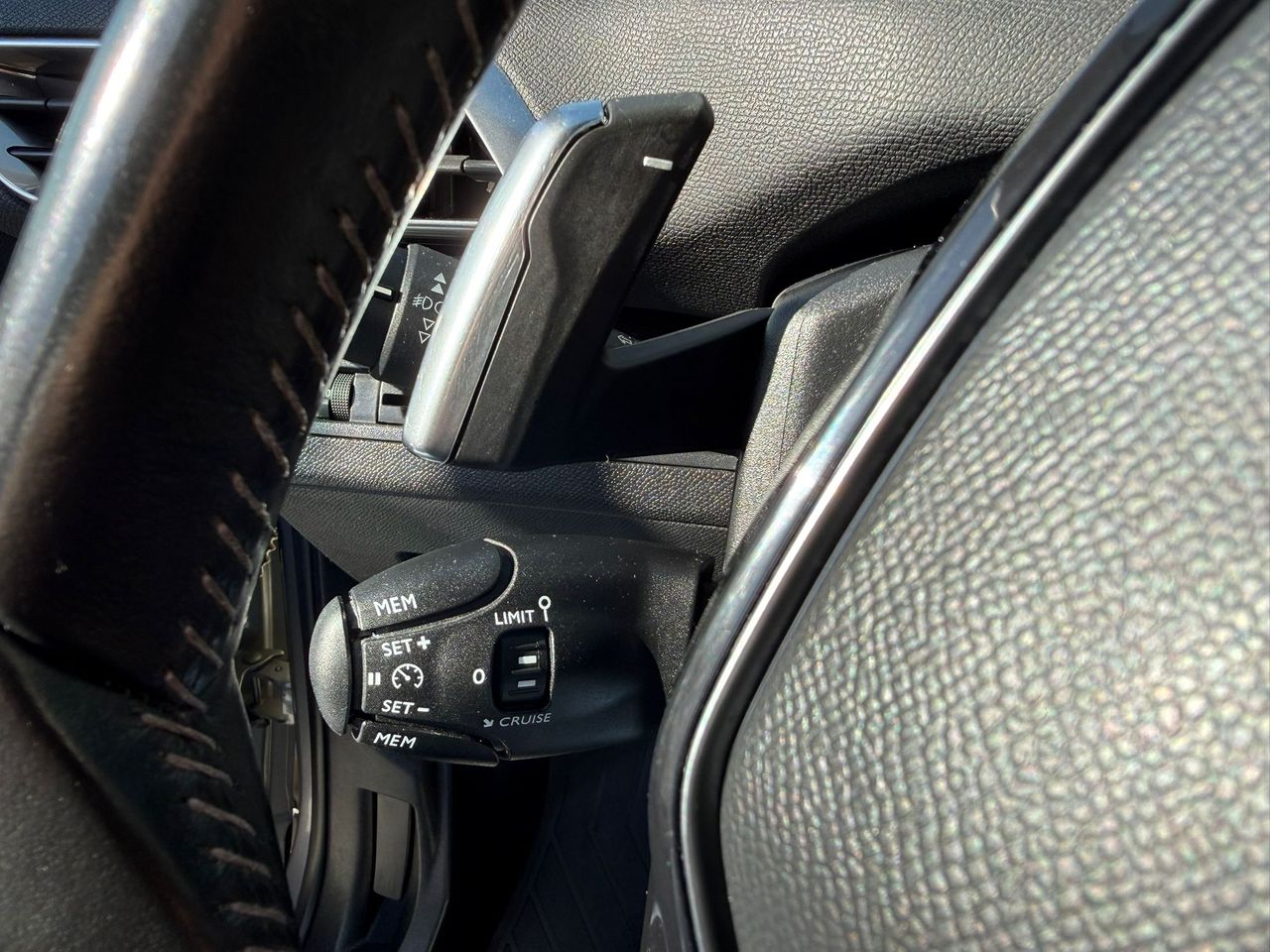 Peugeot 5008 1.5 BlueHDi 96kW (130CV) S&S Allure EAT8 - Foto 2