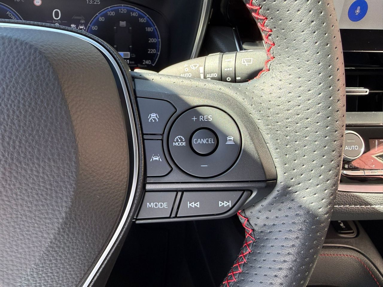 Toyota Corolla 200H GR-Sport - Foto 2