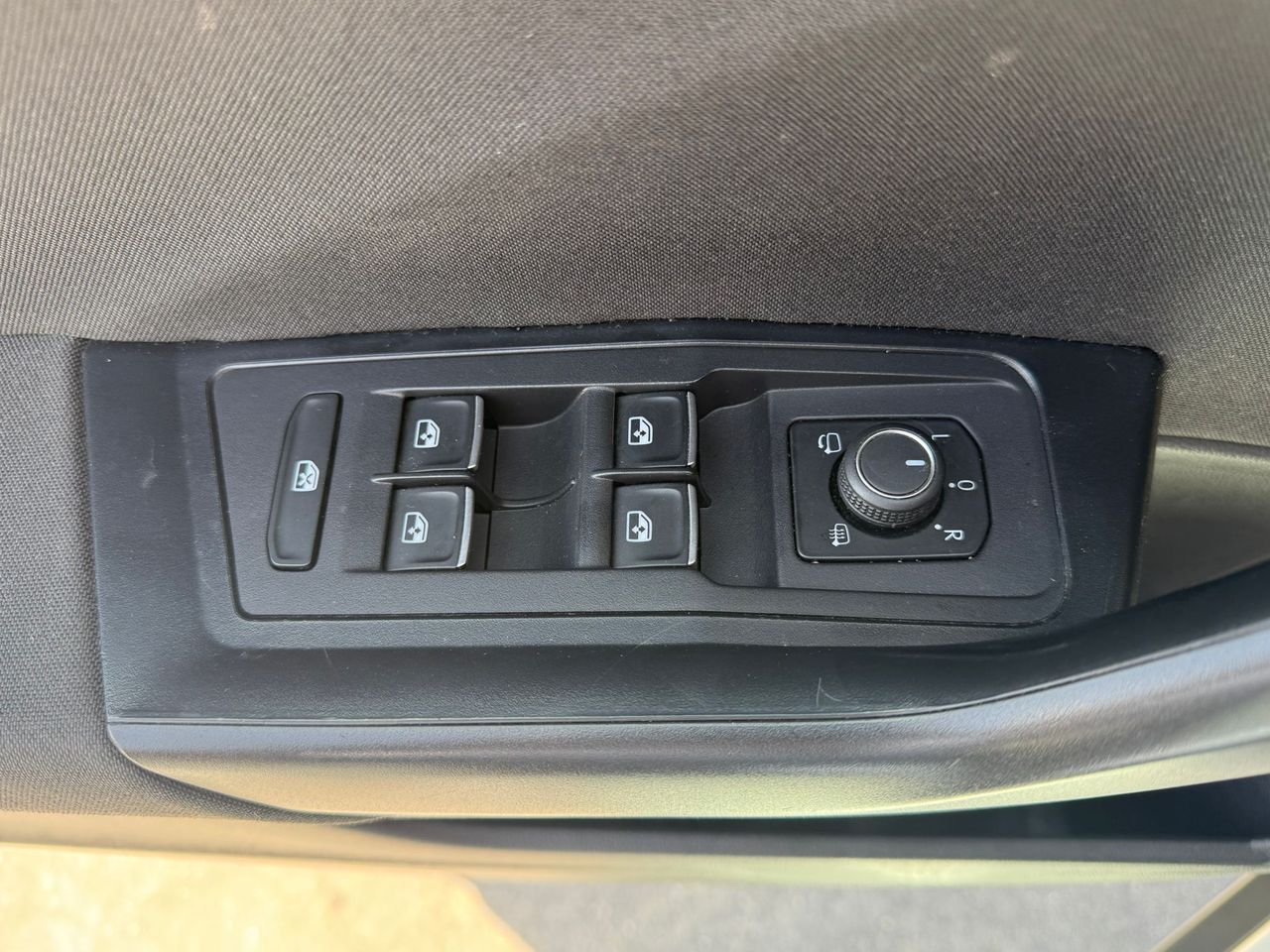 Volkswagen T-Roc Advance R-Line 1.0 TSI 81kW (110CV) - Foto 2