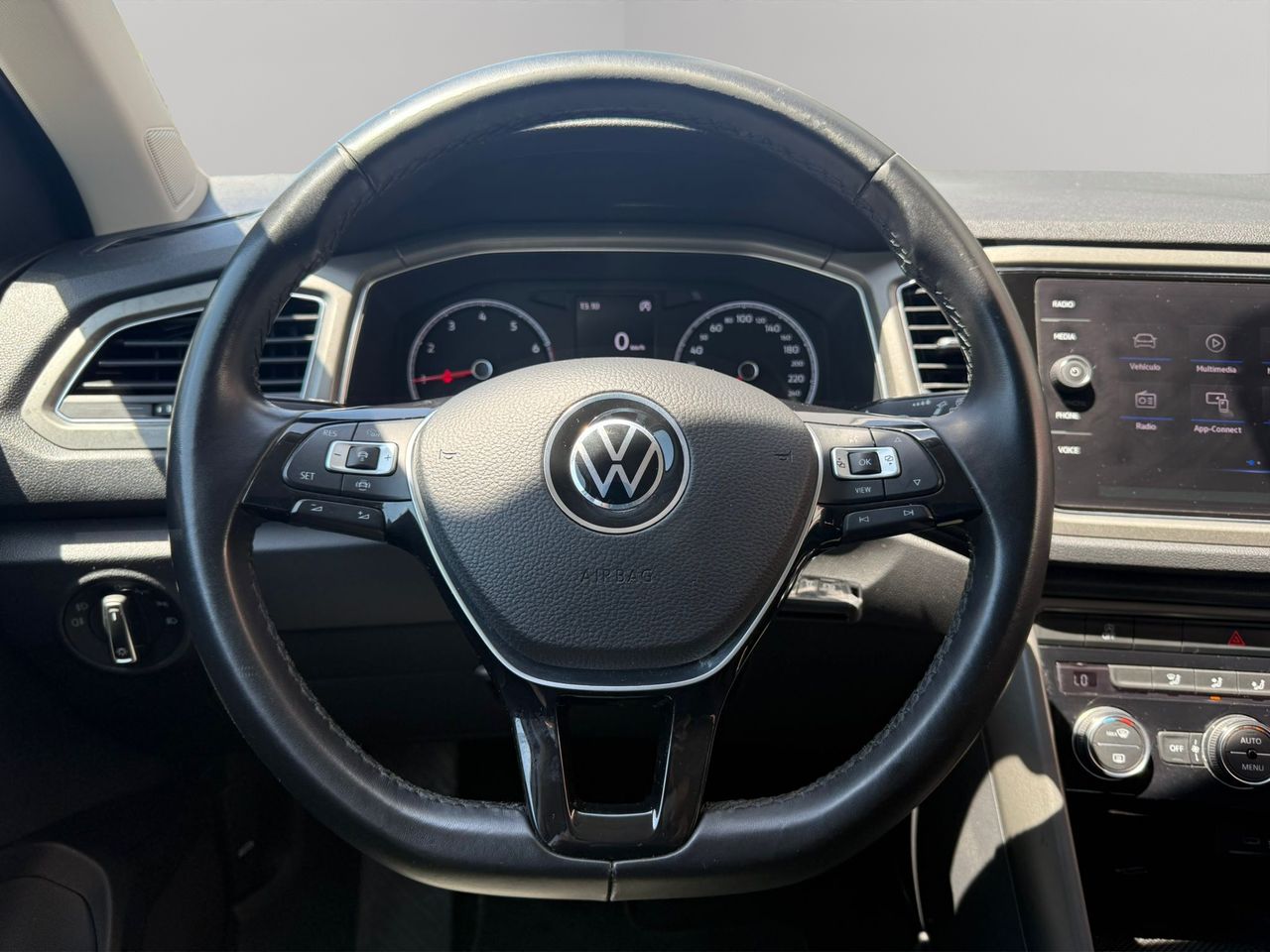 Volkswagen T-Roc Advance R-Line 1.0 TSI 81kW (110CV) - Foto 2