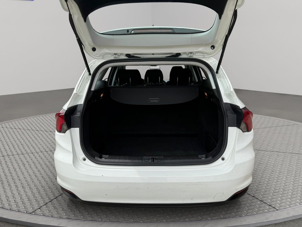 Fiat Tipo 1.6 Lounge 88kW (120CV)diesel Mjet II SW - Foto 2