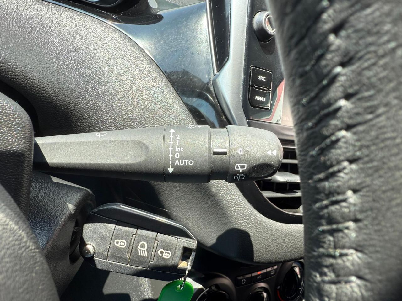 Peugeot 208 5P Signature 1.2L PureTech 60KW (82CV) - Foto 2