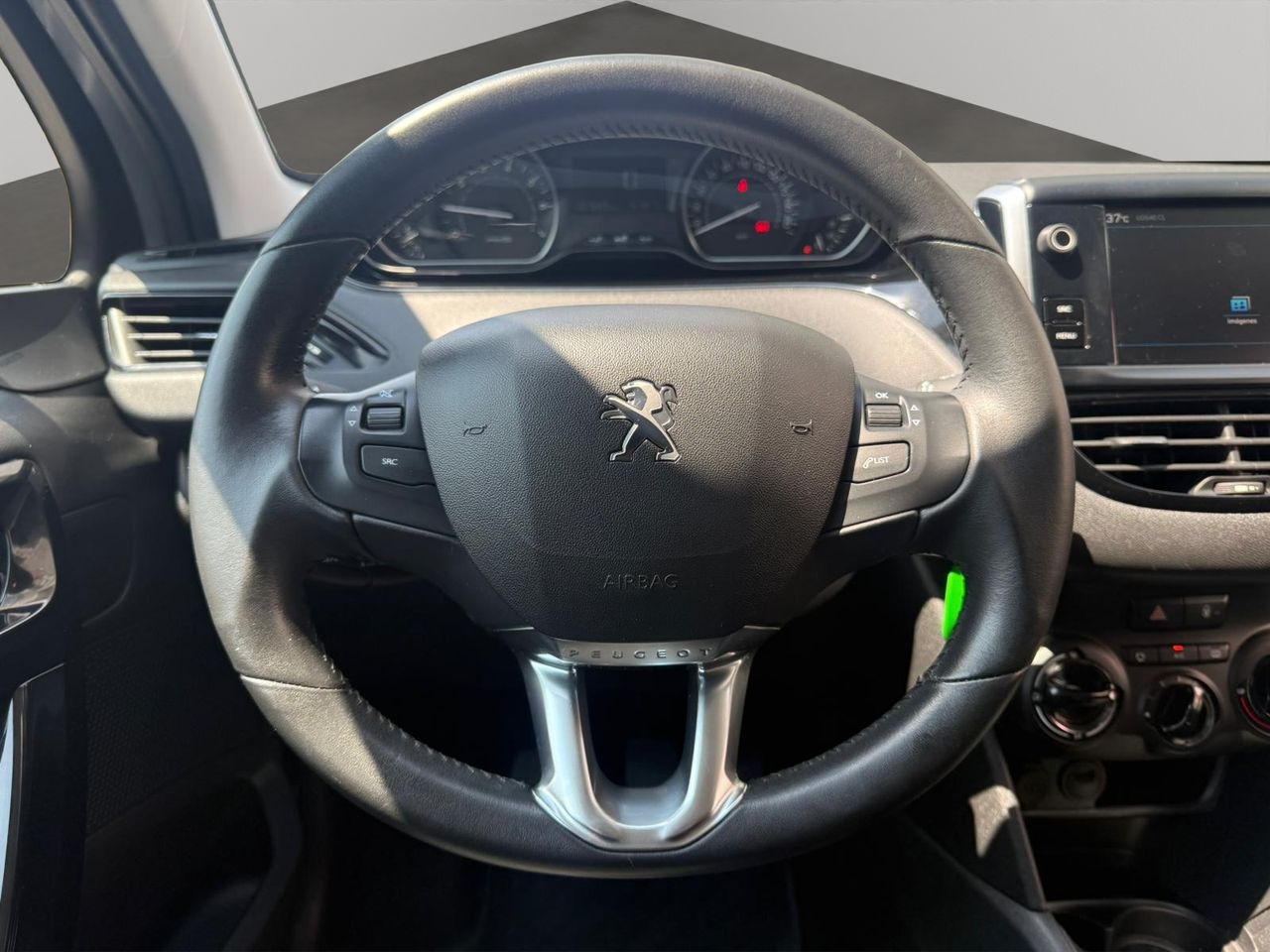 Peugeot 208 5P Signature 1.2L PureTech 60KW (82CV) - Foto 2