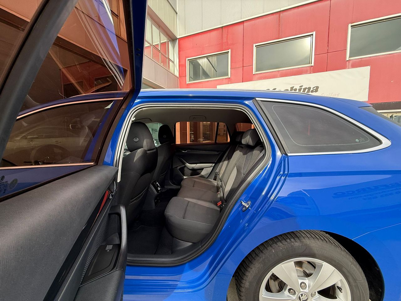 Skoda Octavia Combi 2.0 TDI 110kW (150CV) DSG Style - Foto 2