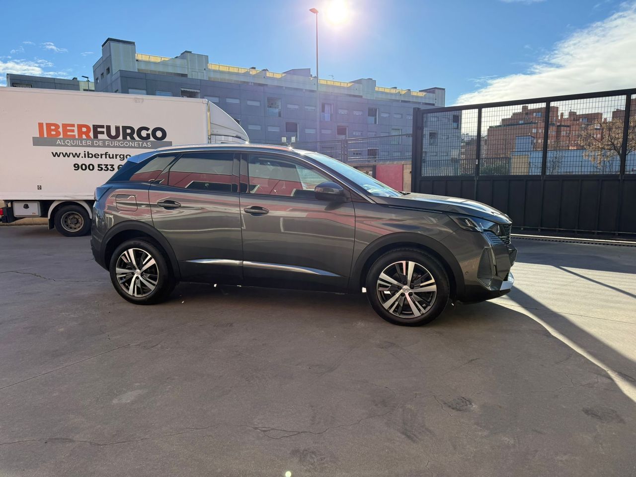 Peugeot 3008 1.5 BlueHDi 96kW (130CV) S&S Allure EAT8 - Foto 2