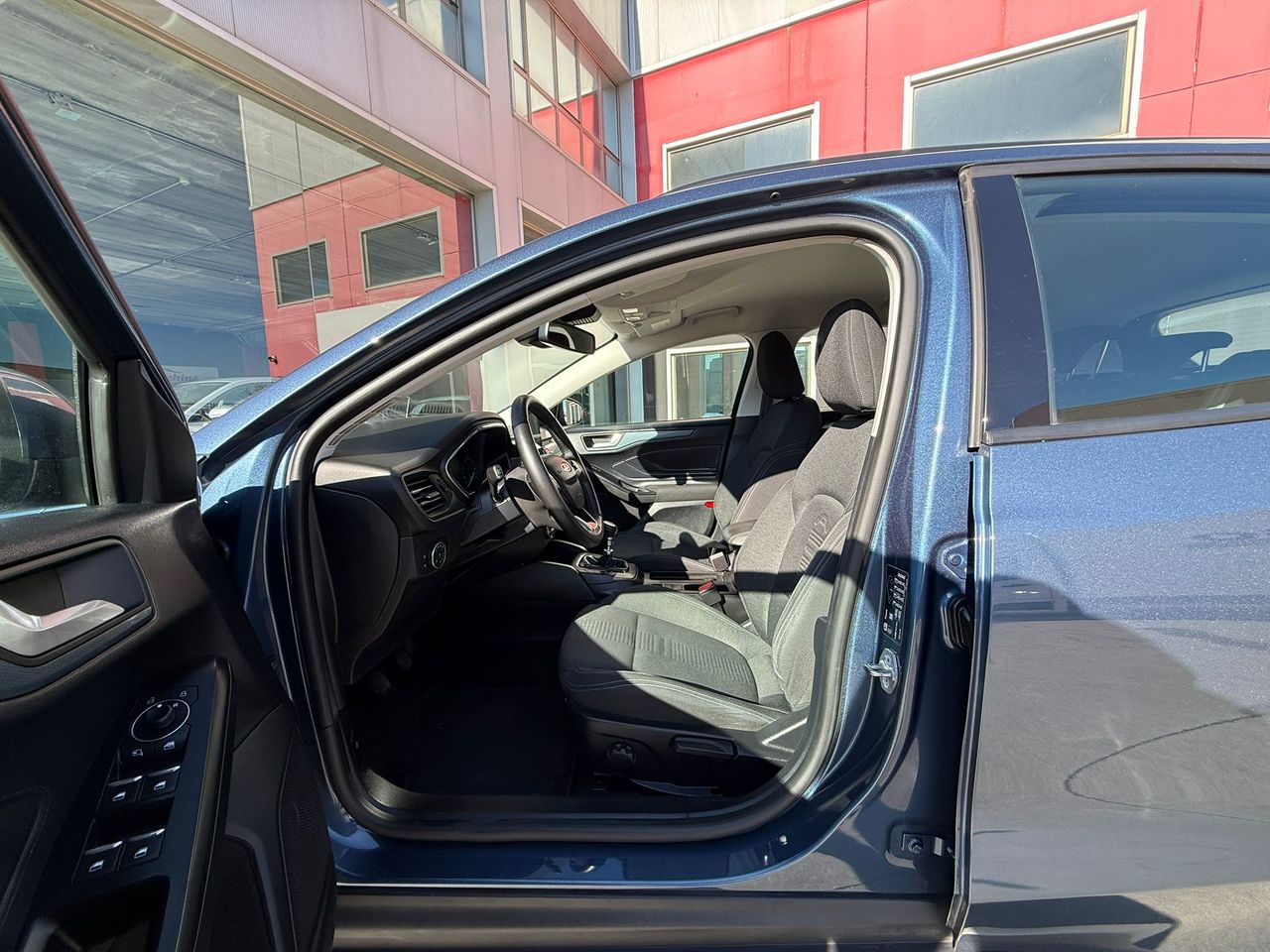 Ford Focus 1.0 Ecoboost MHEV 92kW Active - Foto 2