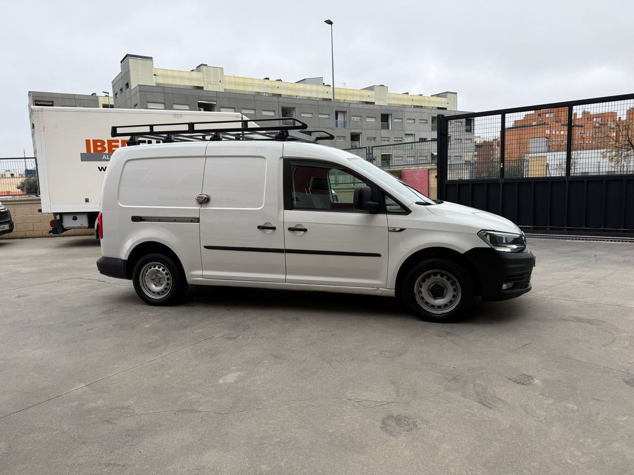 Volkswagen Caddy Maxi Trendline 1.4 TGI 81kW (110CV) BMT - Foto 2