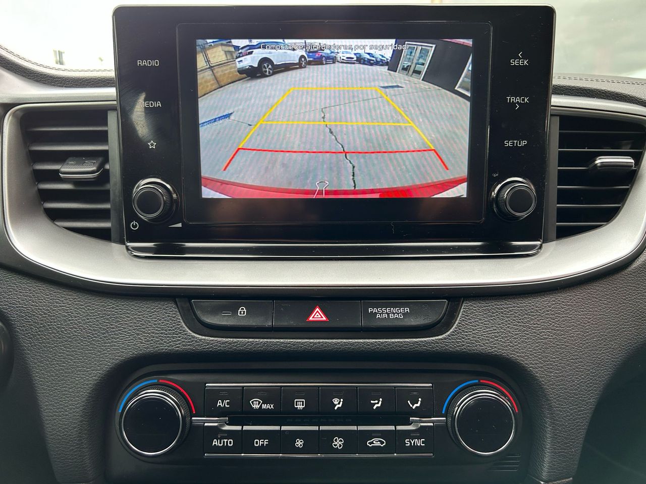 Kia Ceed 1.6 CRDi 85kW (115CV) Drive - Foto 2