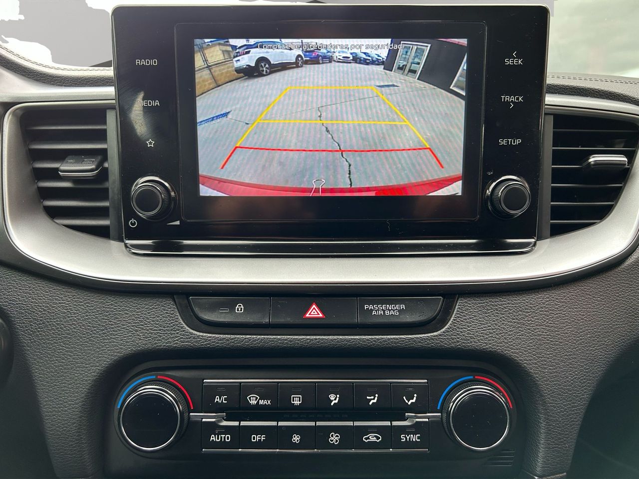 Kia Ceed 1.6 CRDi 85kW (115CV) Drive - Foto 2