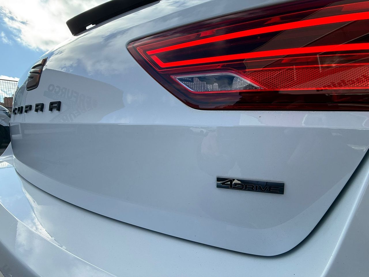 Seat Leon ST 2.0 TSI 221kW 4Drive DSG S&S Cupra - Foto 2