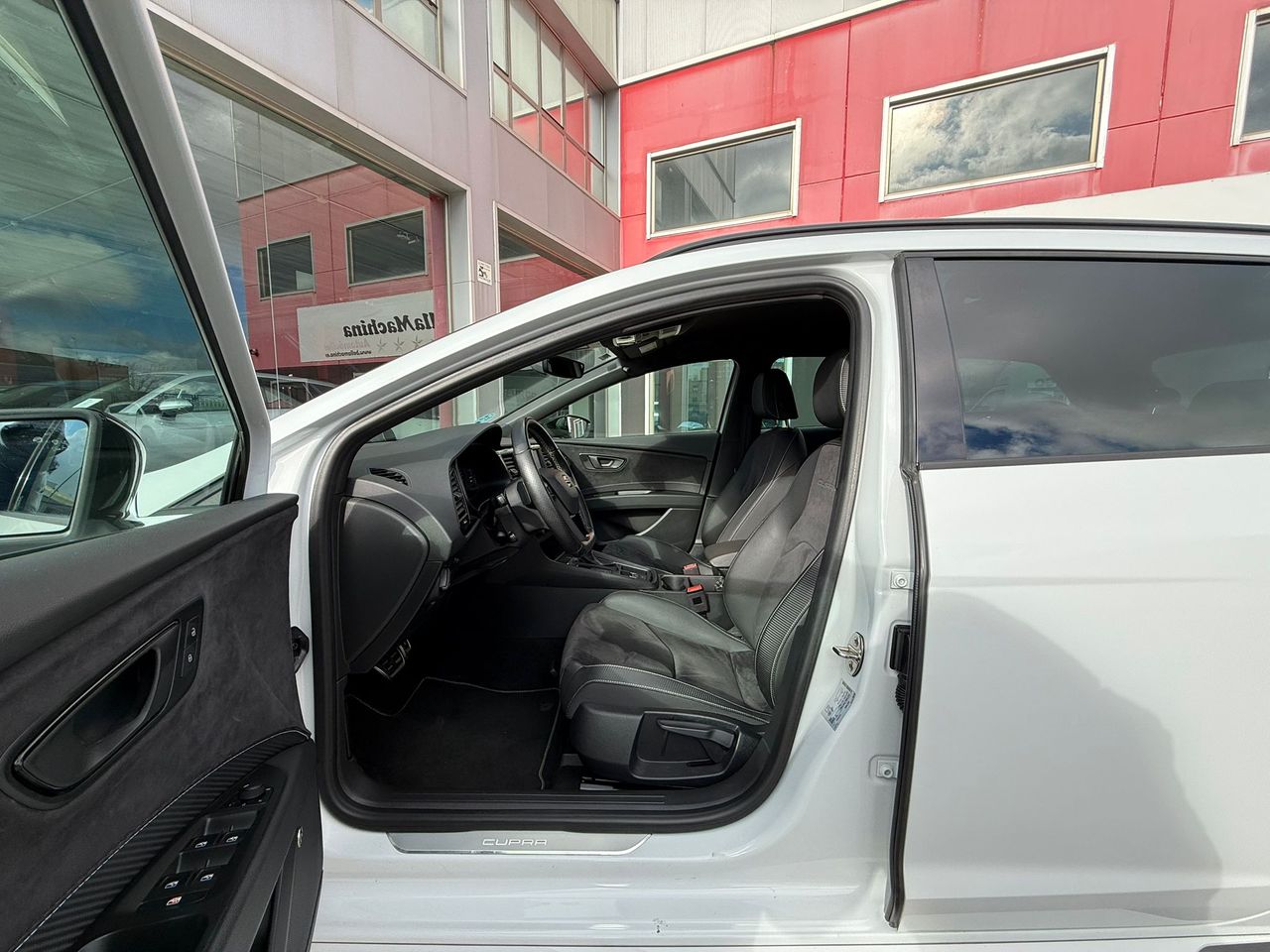 Seat Leon ST 2.0 TSI 221kW 4Drive DSG S&S Cupra - Foto 2