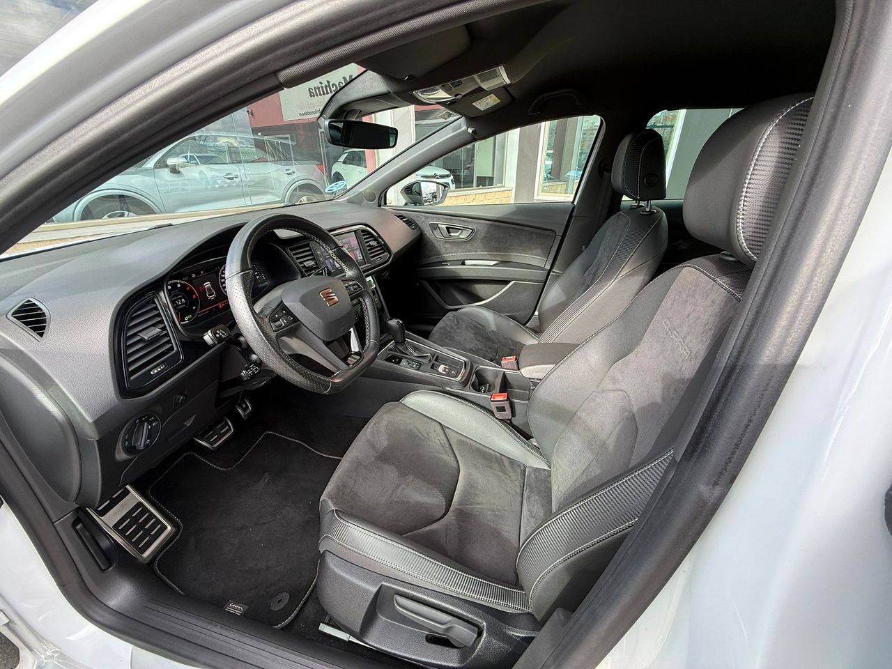 Seat Leon ST 2.0 TSI 221kW 4Drive DSG S&S Cupra - Foto 2