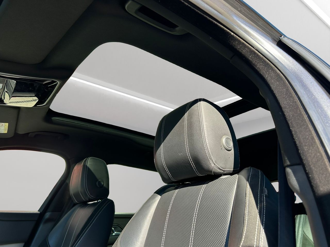 Land-Rover Range Rover Velar 2.0 D240 177kW R-Dynamic 4WD Auto - Foto 2