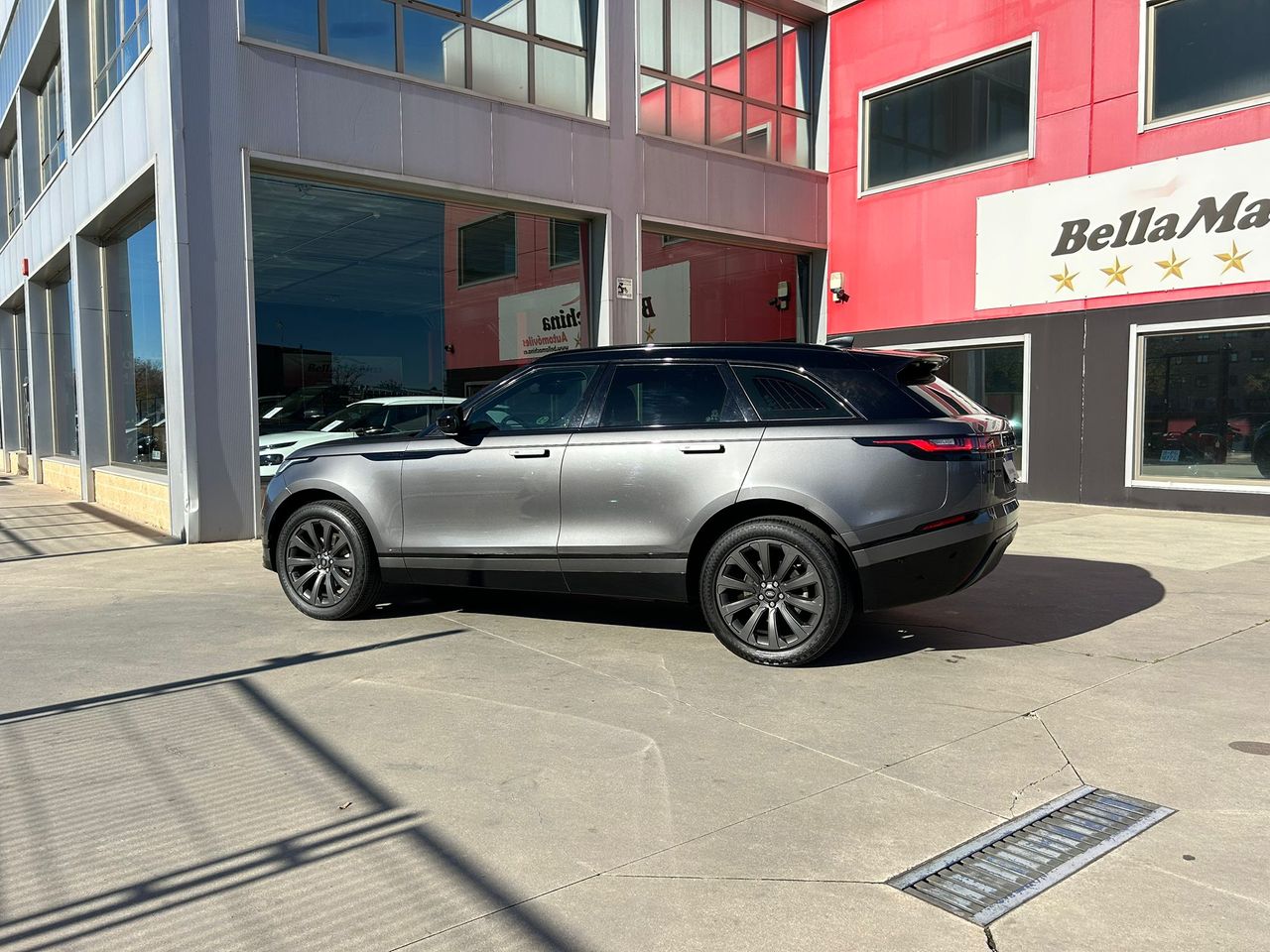 Land-Rover Range Rover Velar 2.0 D240 177kW R-Dynamic 4WD Auto - Foto 2