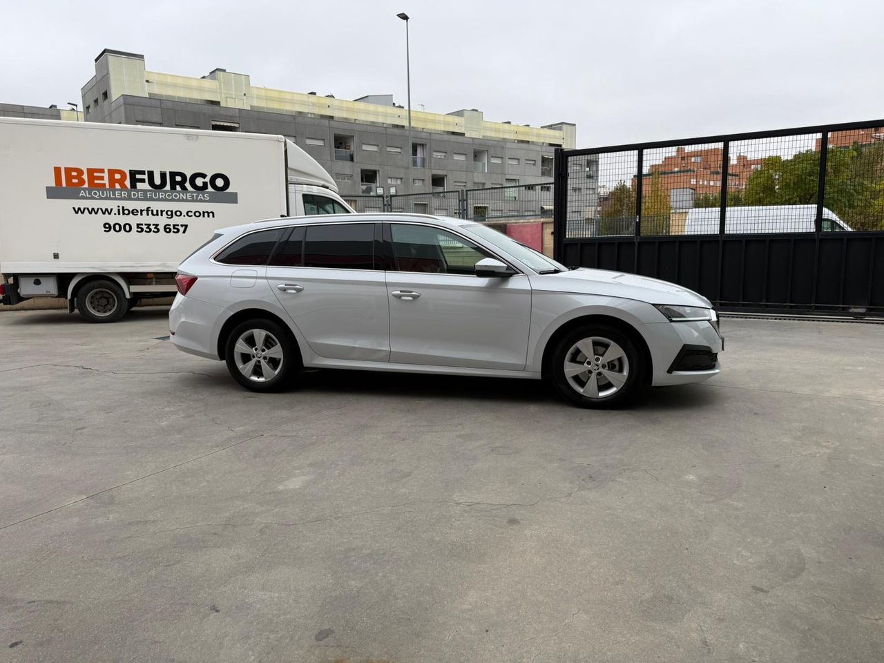 Skoda Octavia Combi 1.0 TSI 81kW(110CV) DSG mHEV Ambi. - Foto 2