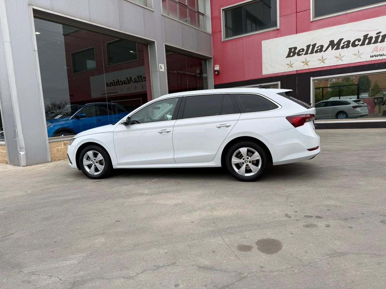 Skoda Octavia Combi 1.0 TSI 81kW(110CV) DSG mHEV Ambi. - Foto 2