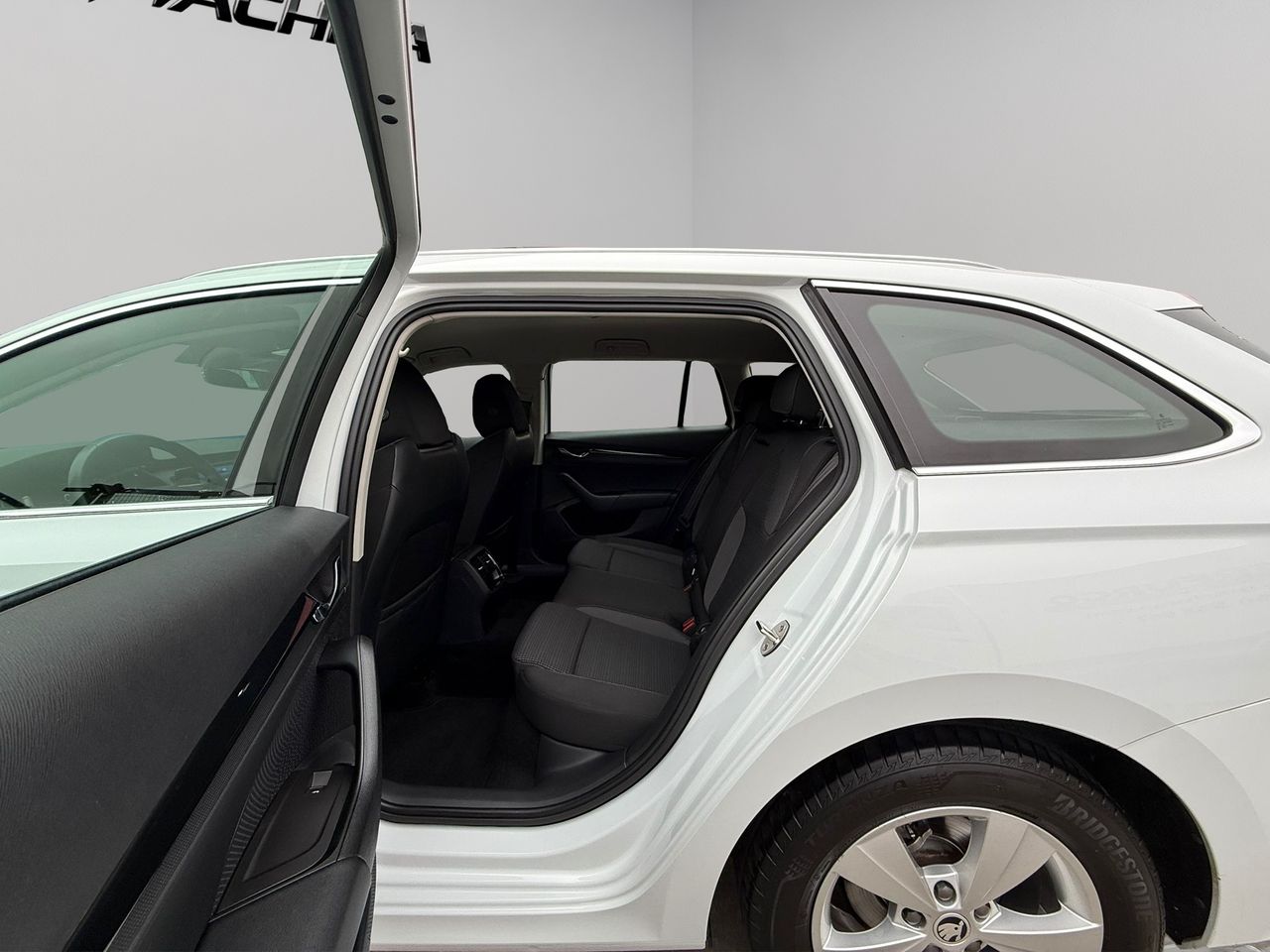 Skoda Octavia Combi 1.0 TSI 81kW(110CV) DSG mHEV Ambi. - Foto 2