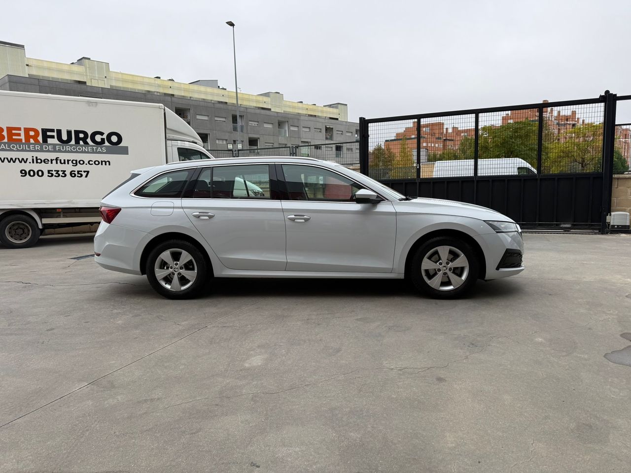 Skoda Octavia Combi 1.0 TSI 81kW(110CV) DSG mHEV Ambi. - Foto 2