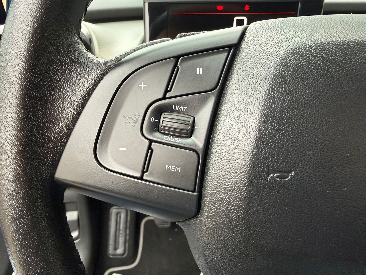 Citroën C4 Cactus PureTech 81KW (110CV) S&S Shine - Foto 2