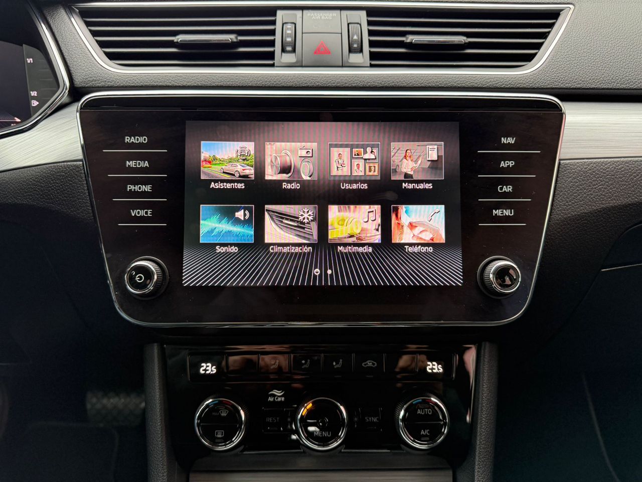 Skoda Superb Combi 2.0 TDI 90kW (122CV) DSG Ambition - Foto 2