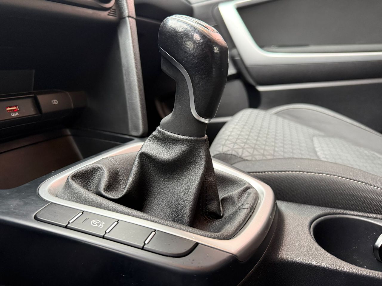 Kia Ceed 1.6 CRDi 100kW (136CV) Drive - Foto 2