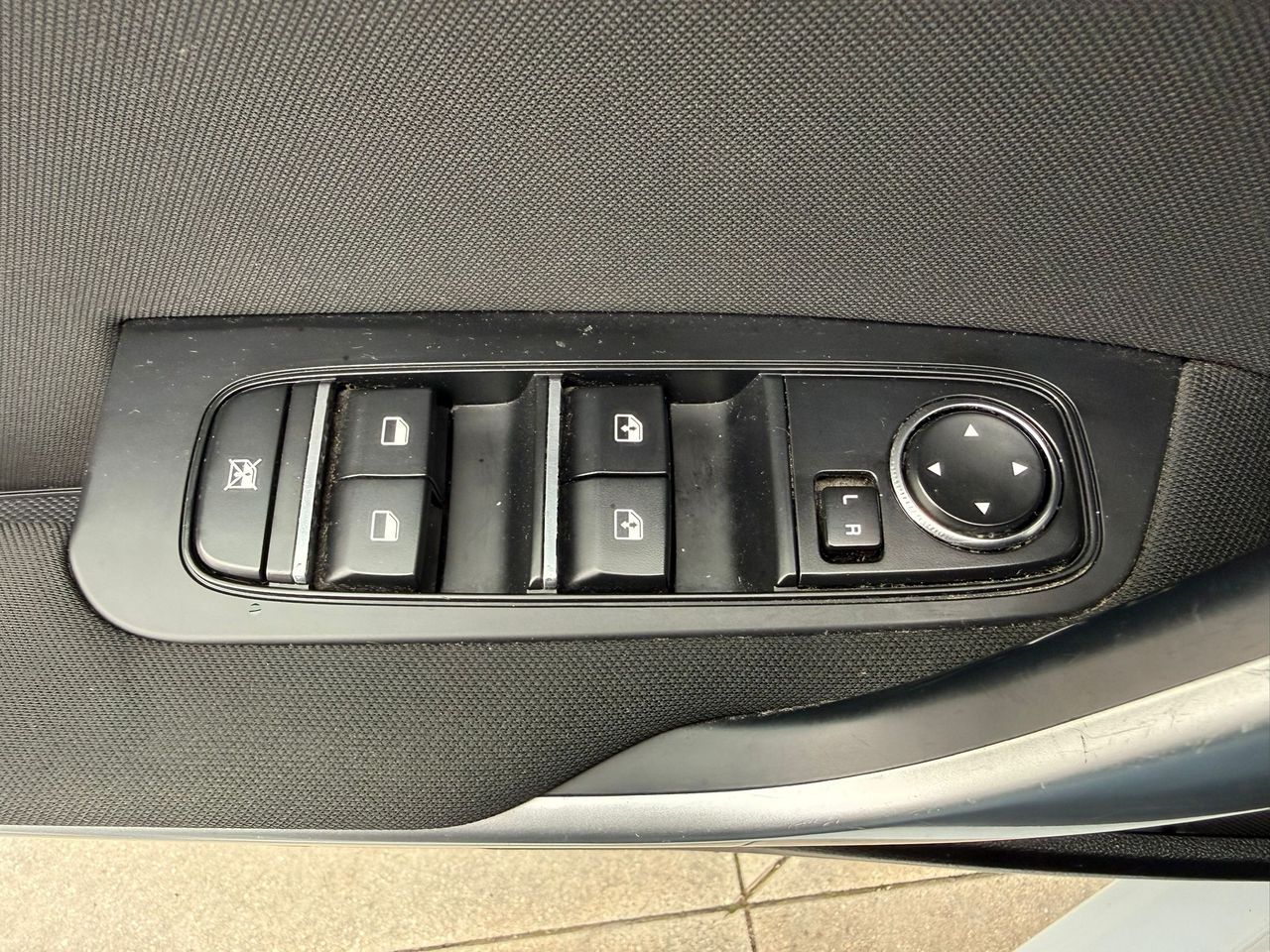 Kia Ceed 1.6 CRDi 100kW (136CV) Drive - Foto 2