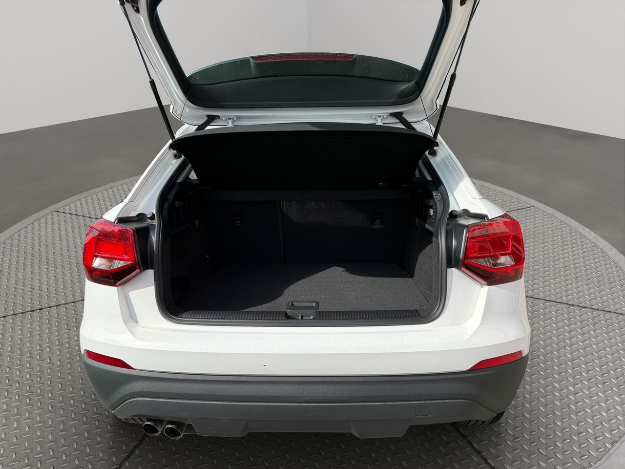 Audi Q2 35 TFSI 110kW (150CV) S tronic - Foto 2