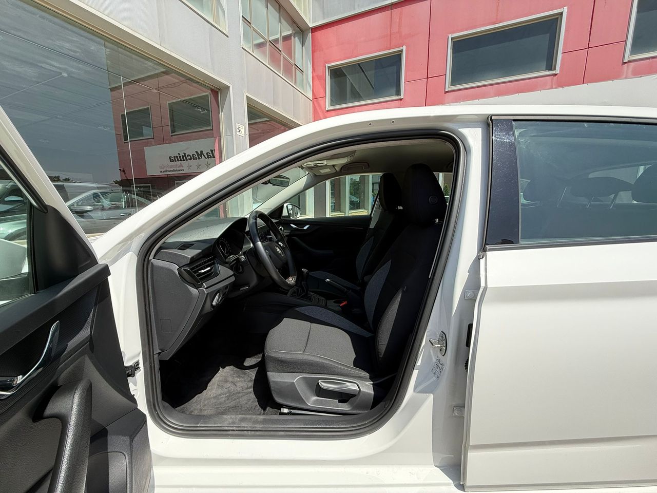 Skoda Scala 1.0 TSI 70 KW (95 CV) Ambition - Foto 2