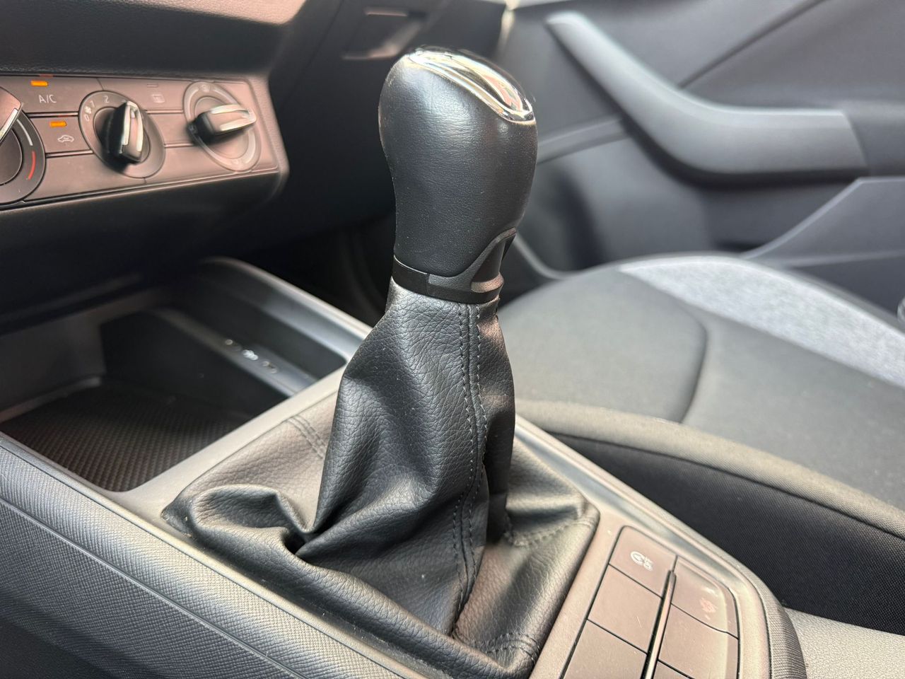 Skoda Scala 1.0 TSI 70 KW (95 CV) Ambition - Foto 2