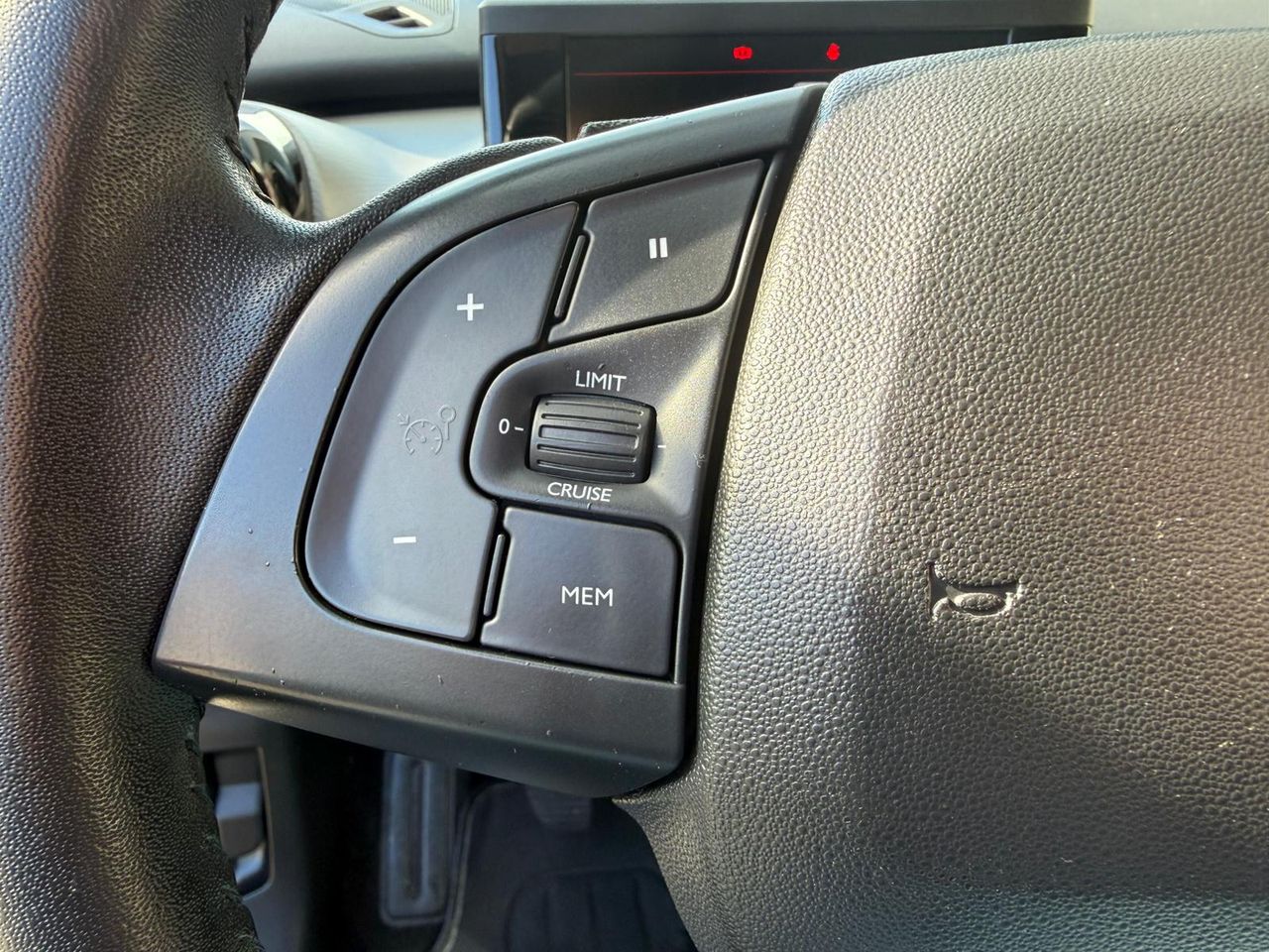 Citroën C4 Cactus PureTech 81KW (110CV) S&S Feel - Foto 2