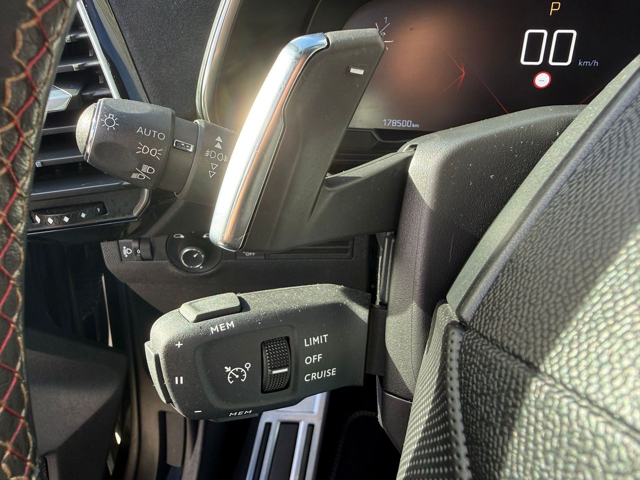 DS DS 7 Crossback BlueHDi DE 96kW (130CV) AT. PERF.LINE - Foto 2