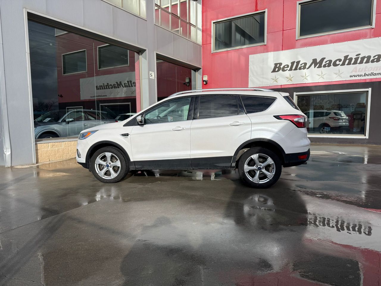 Ford Kuga Titanium 2.0 TDCi Auto-Start-Stop 110 kW (150 CV) 4x4 PowerShift - Foto 2