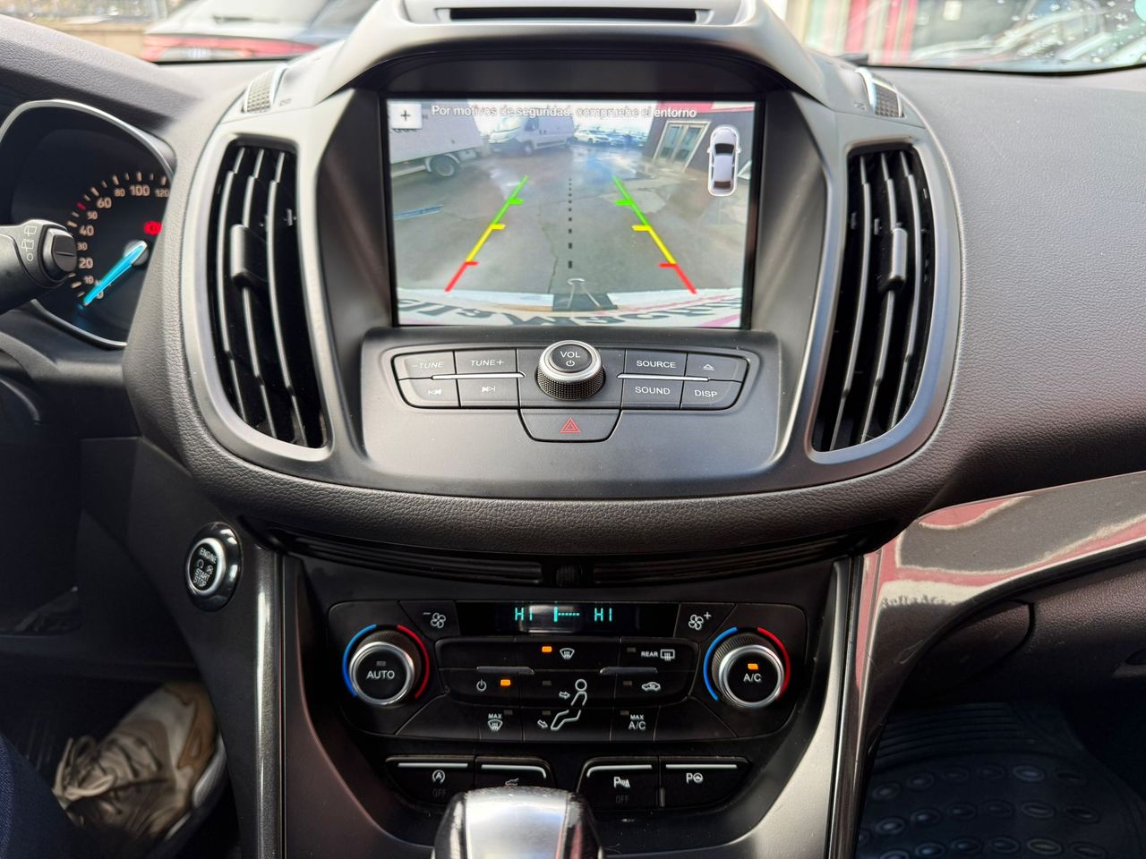 Ford Kuga Titanium 2.0 TDCi Auto-Start-Stop 110 kW (150 CV) 4x4 PowerShift - Foto 2