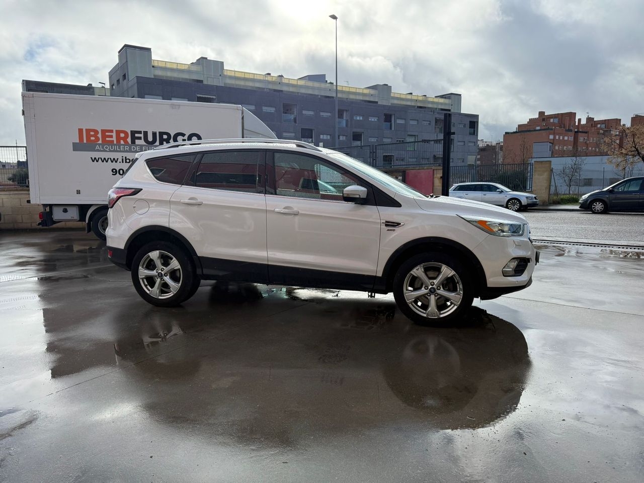 Ford Kuga Titanium 2.0 TDCi Auto-Start-Stop 110 kW (150 CV) 4x4 PowerShift - Foto 2