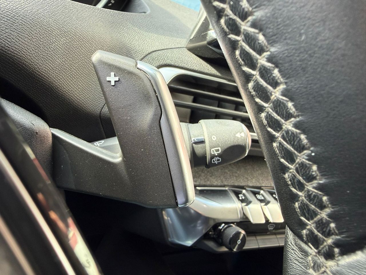 Peugeot 3008 1.5 BlueHDi 96kW (130CV) S&S Allure EAT8 - Foto 2