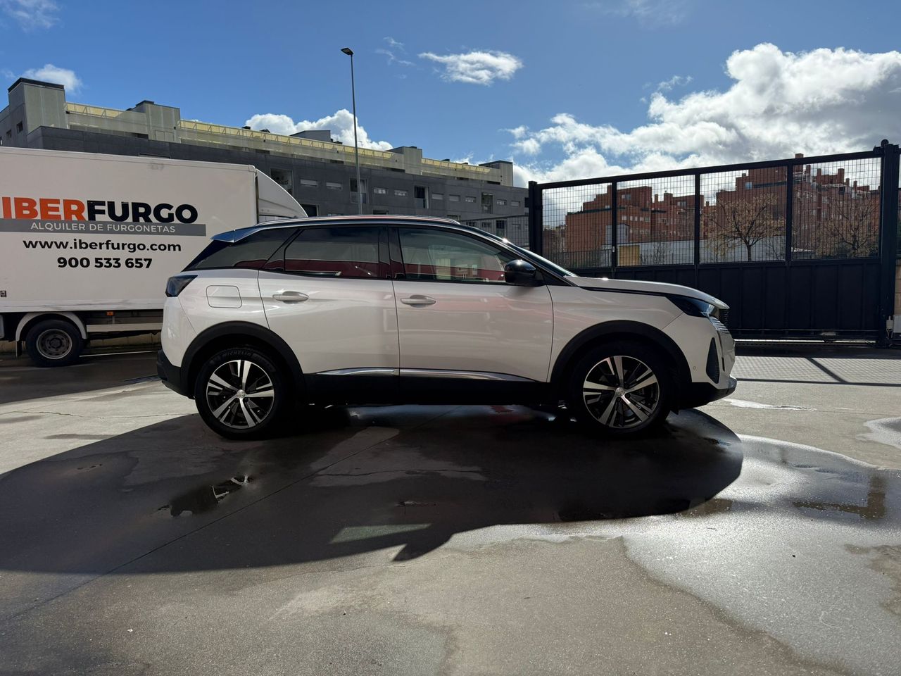 Peugeot 3008 1.5 BlueHDi 96kW (130CV) S&S Allure EAT8 - Foto 2
