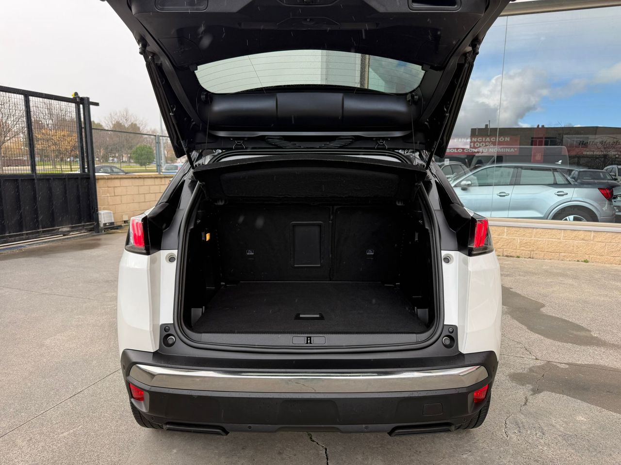 Peugeot 3008 1.5 BlueHDi 96kW (130CV) S&S Allure EAT8 - Foto 2