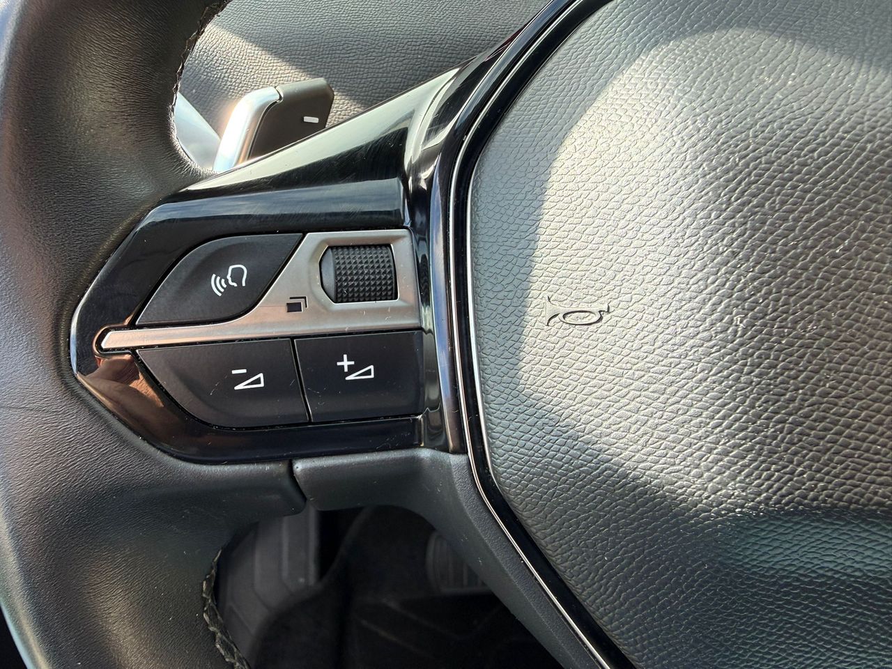 Peugeot 3008 1.5 BlueHDi 96kW (130CV) S&S Allure EAT8 - Foto 2