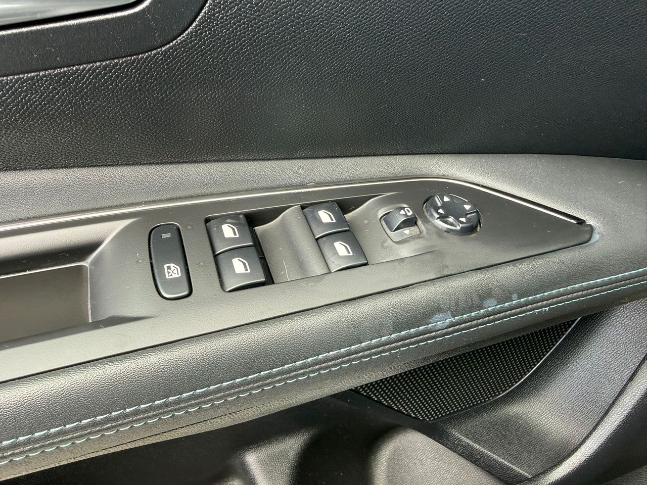 Peugeot 3008 1.5 BlueHDi 96kW (130CV) S&S Allure EAT8 - Foto 2