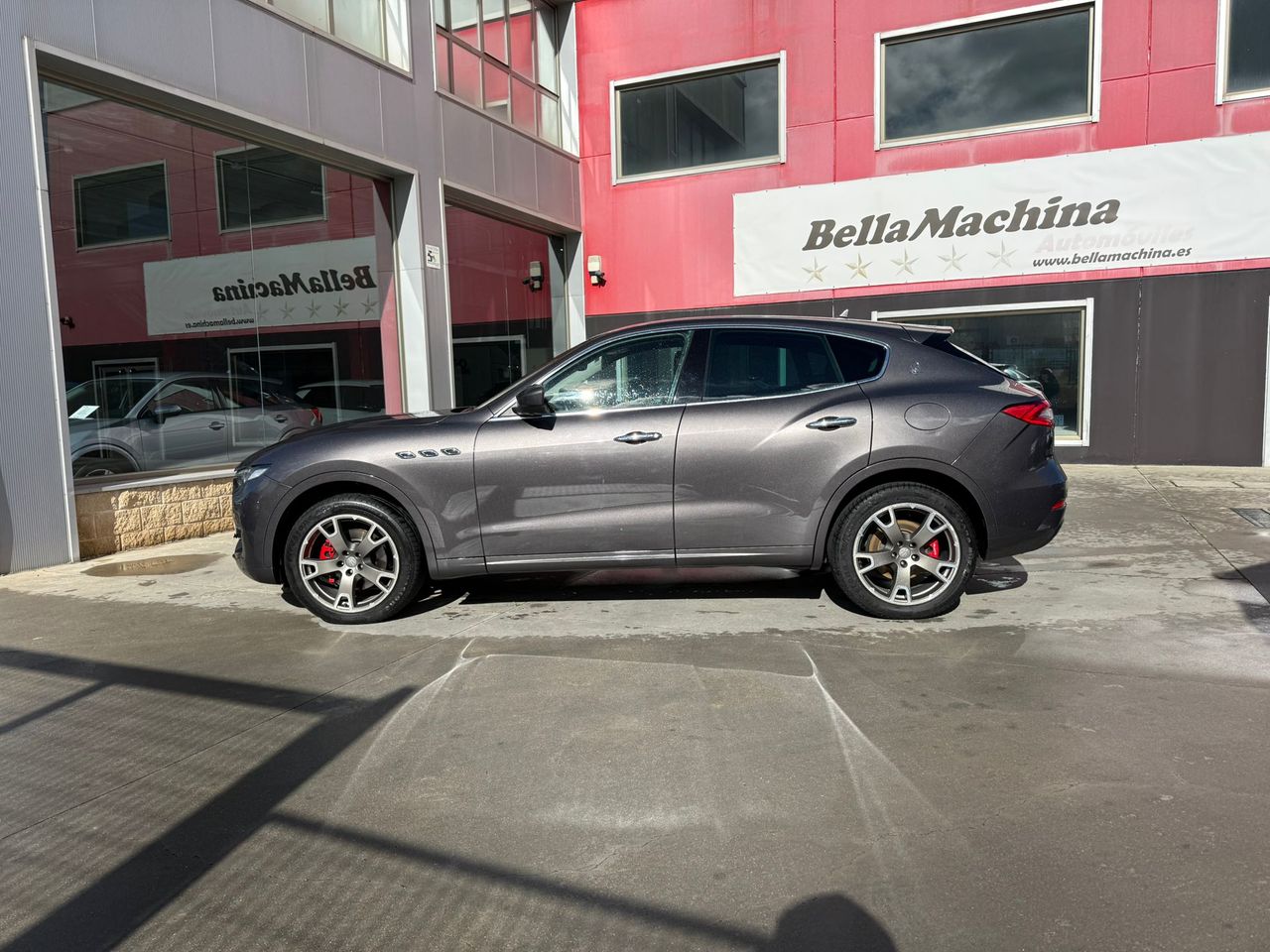 Maserati Levante V6 275 HP D AWD GranLusso - Foto 2