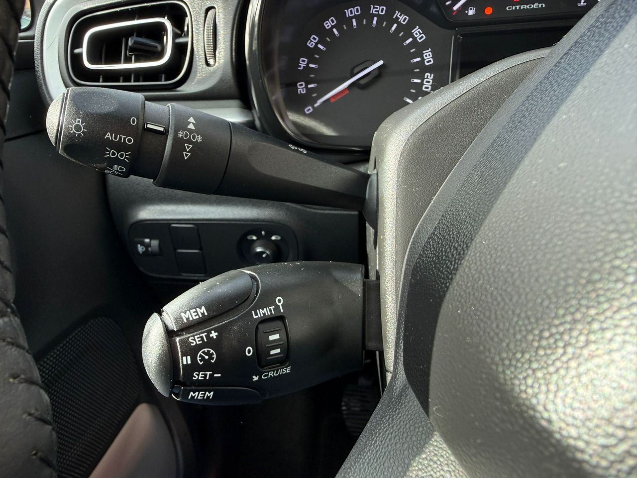 Citroën C3 PureTech 60KW (83CV) Shine - Foto 2