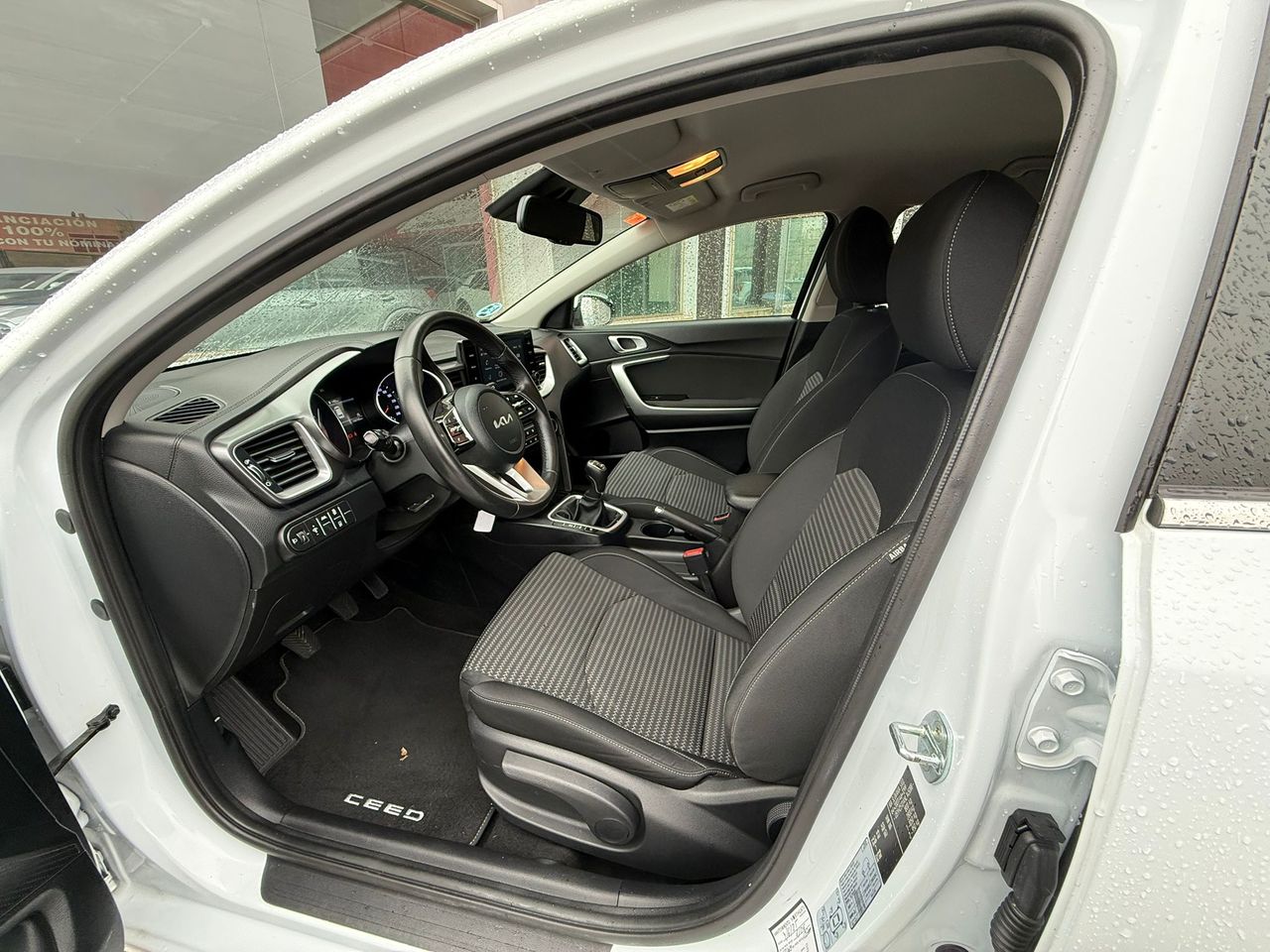 Kia Ceed 1.0 T-GDi 74kW (100CV) Drive - Foto 2