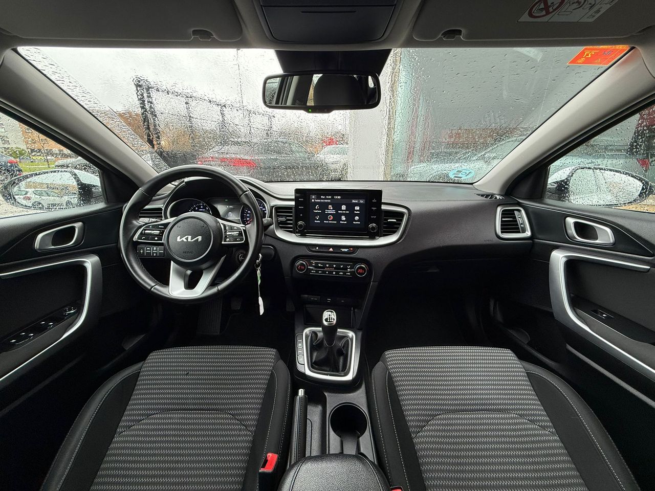 Kia Ceed 1.0 T-GDi 74kW (100CV) Drive - Foto 2