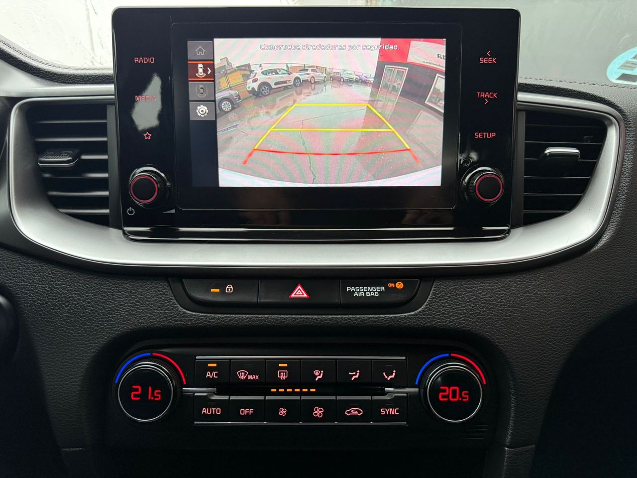 Kia Ceed 1.0 T-GDi 74kW (100CV) Drive - Foto 2