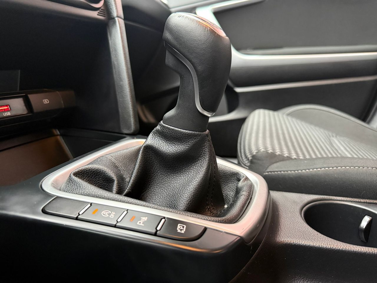 Kia Ceed 1.0 T-GDi 74kW (100CV) Drive - Foto 2