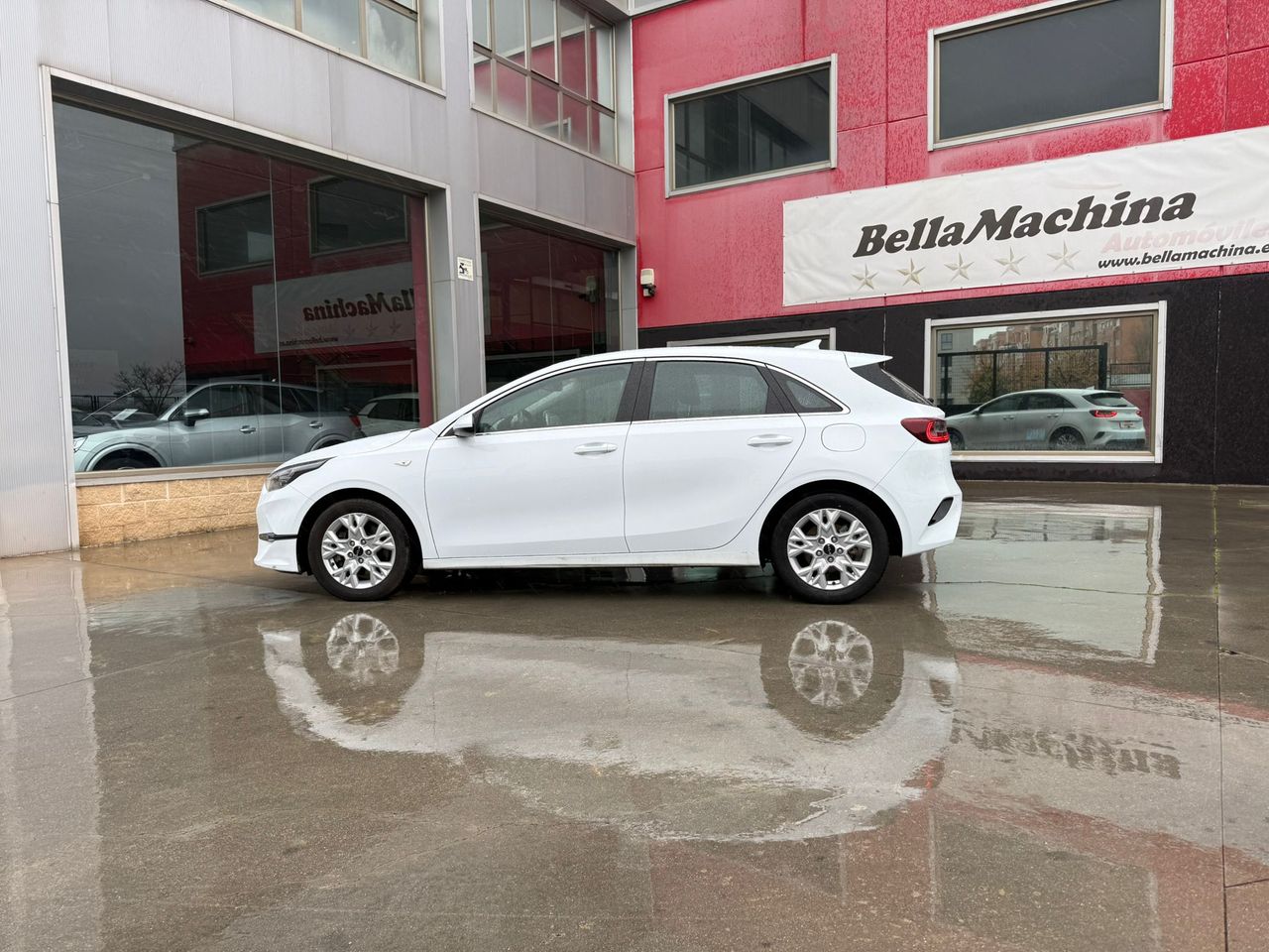 Kia Ceed 1.0 T-GDi 74kW (100CV) Drive - Foto 2