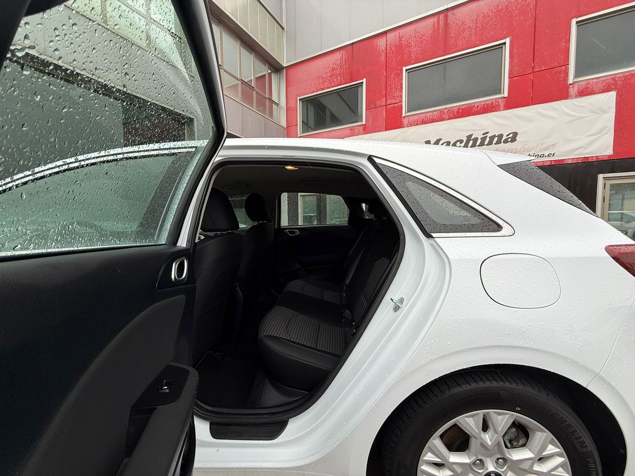 Kia Ceed 1.0 T-GDi 74kW (100CV) Drive - Foto 2