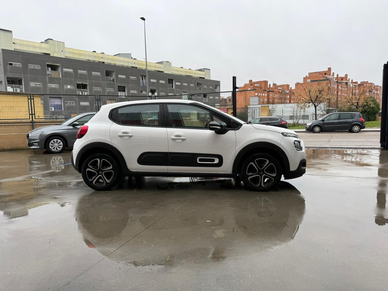 Citroën C3 PureTech 60KW (83CV) Feel - Foto 2